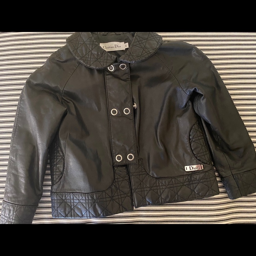 Leather jacket - Picture 2 of 8